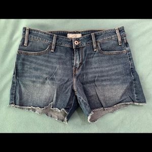 Women’s Levi shorts